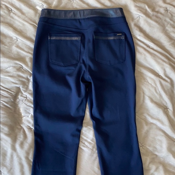 Leather/fabric pants. - Picture 5 of 6